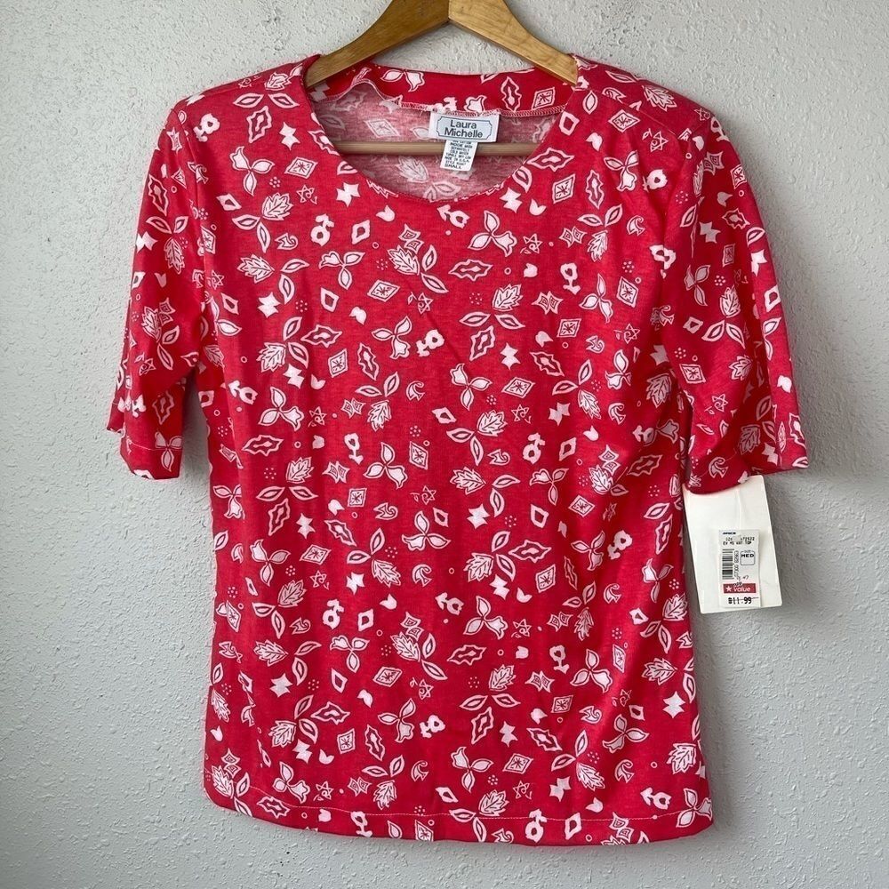 NWT Laura Michelle Women’s Top Size Small
